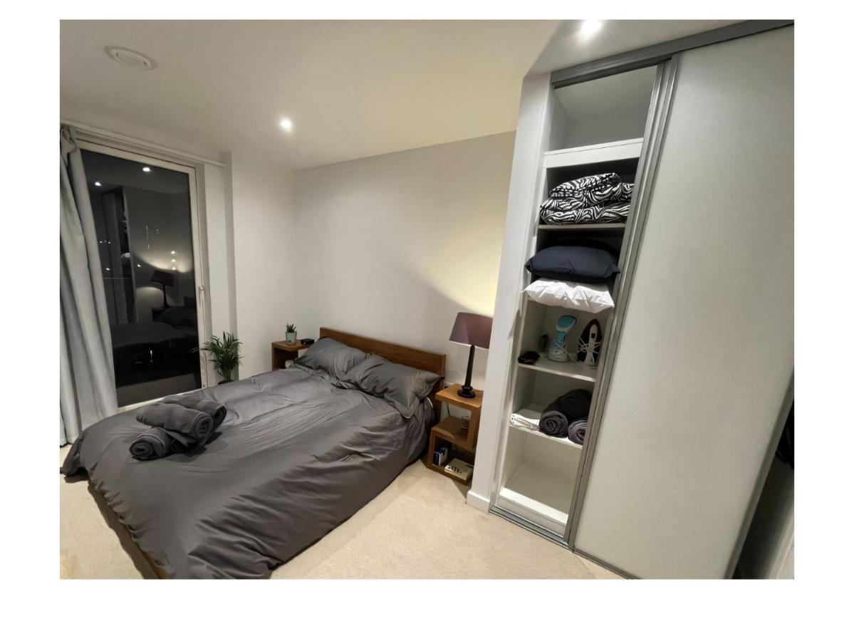 Bright Spacious En-Suite Room W/ London Views - 8Min From London Bridge! Exterior photo